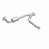 MagnaFlow Conv Direct Fit 05-06 Lincoln Navigator 5.4L w/ 3in Main Piping