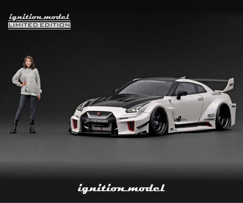 IG Special Edition LB-Silhouette WORKS GT Nissan 35GT-RR w/ Ms. Chisaki Kato