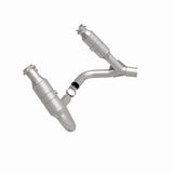MagnaFlow Conv DF 2008 Chrysler Aspen 4.7L/Dodge Durango 4.7L 2WD